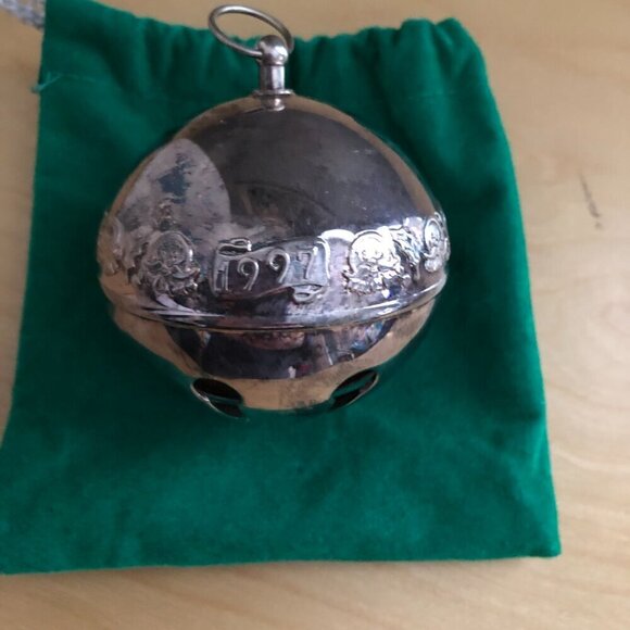Vintage 1997 Wallace Silversmiths Silver Sleigh Bell - 27th Limited Edition - Picture 2 of 8